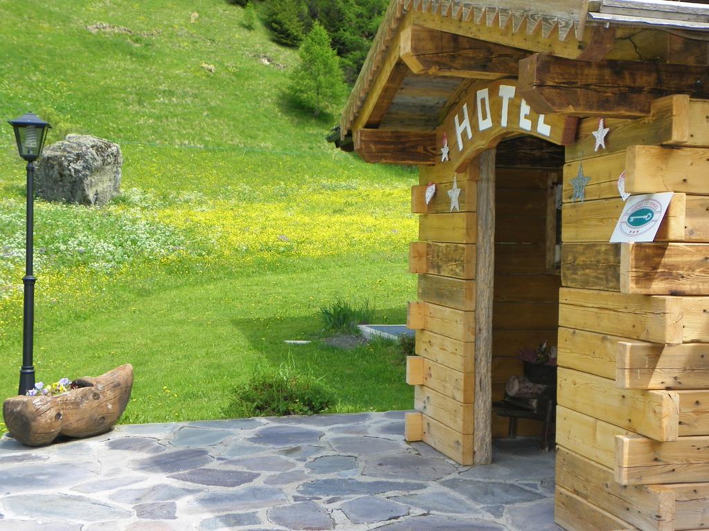 Hotel Les Granges La Thuile Dış mekan fotoğraf
